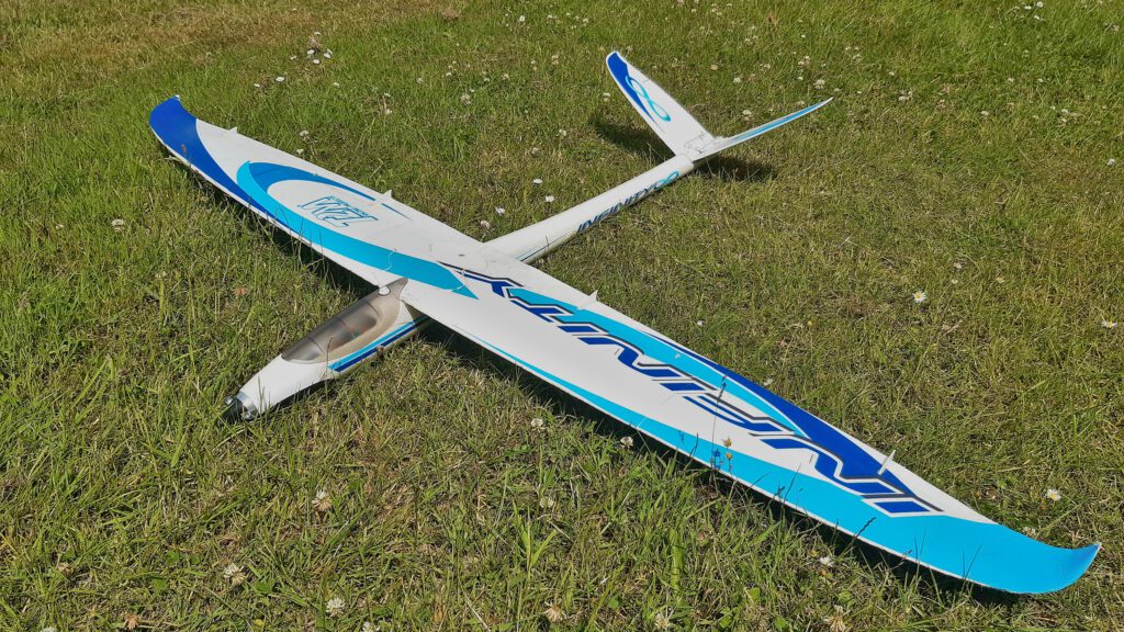 The repaired Infinity before the Maiden Flight.